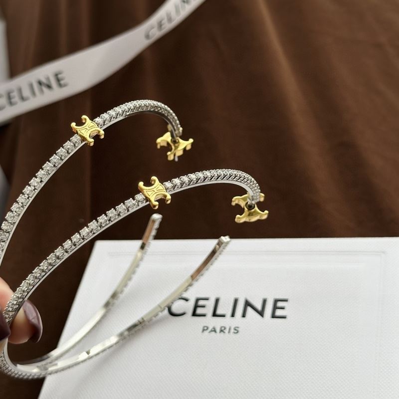 Ce1i*e bracelets
